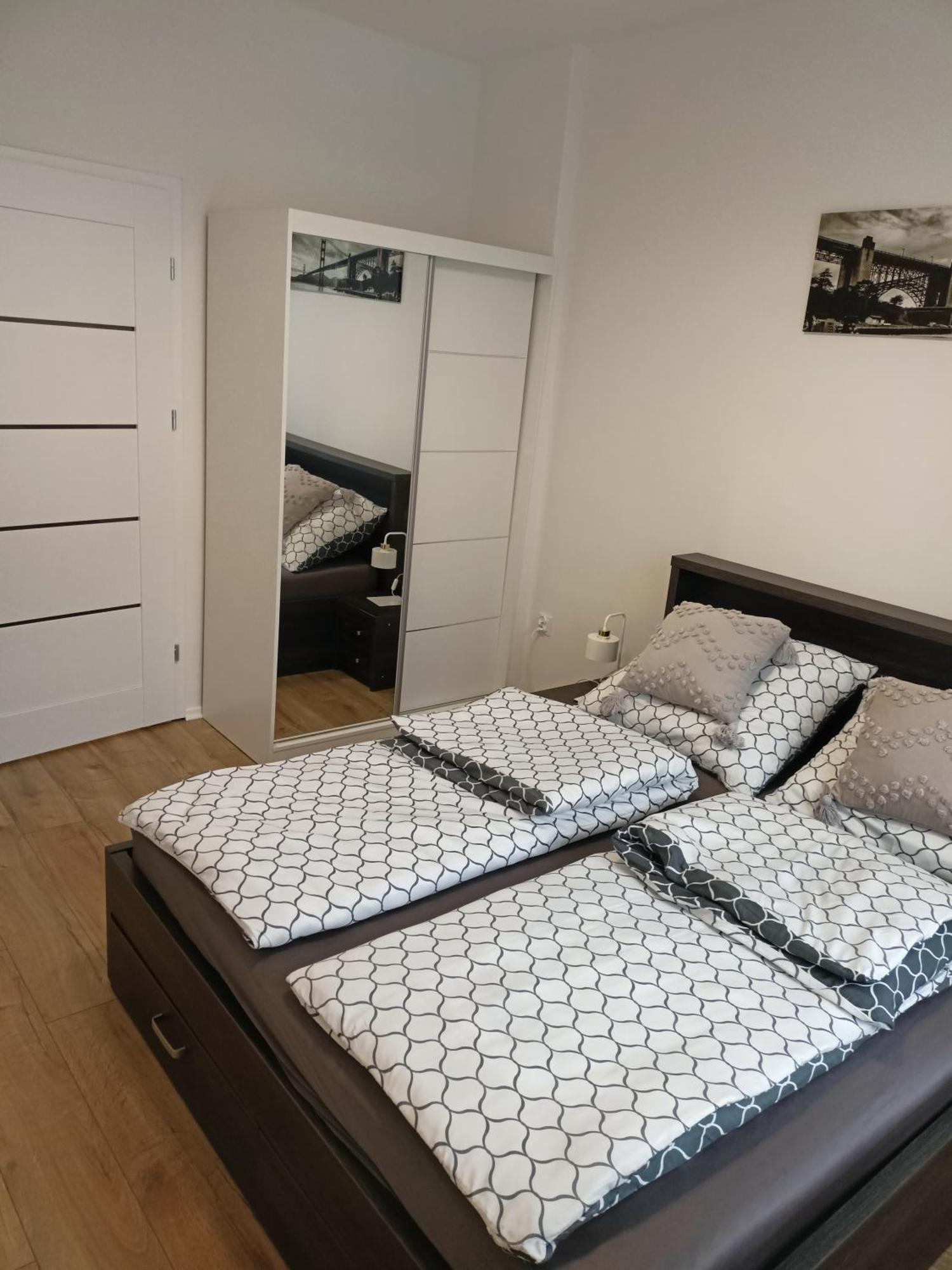 Apartament Slowackiego 41 옐레니아구라 외부 사진